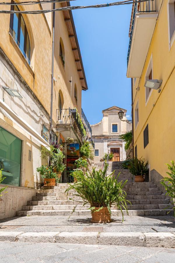 Lighthouse Apartment Taormina Buitenkant foto