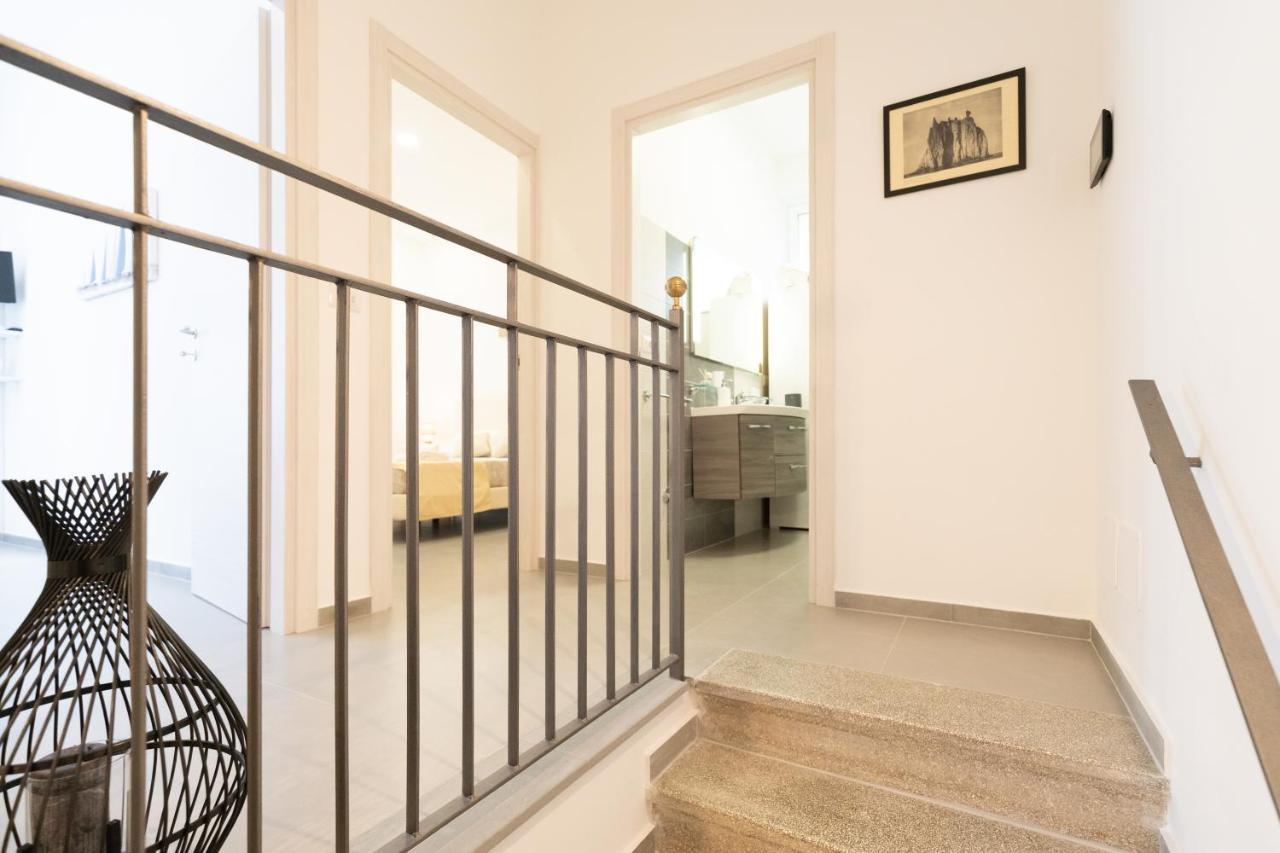 Lighthouse Apartment Taormina Buitenkant foto